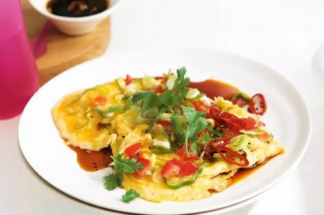 Taste Recipes Malta - Two-cheese omelette with tomato salad